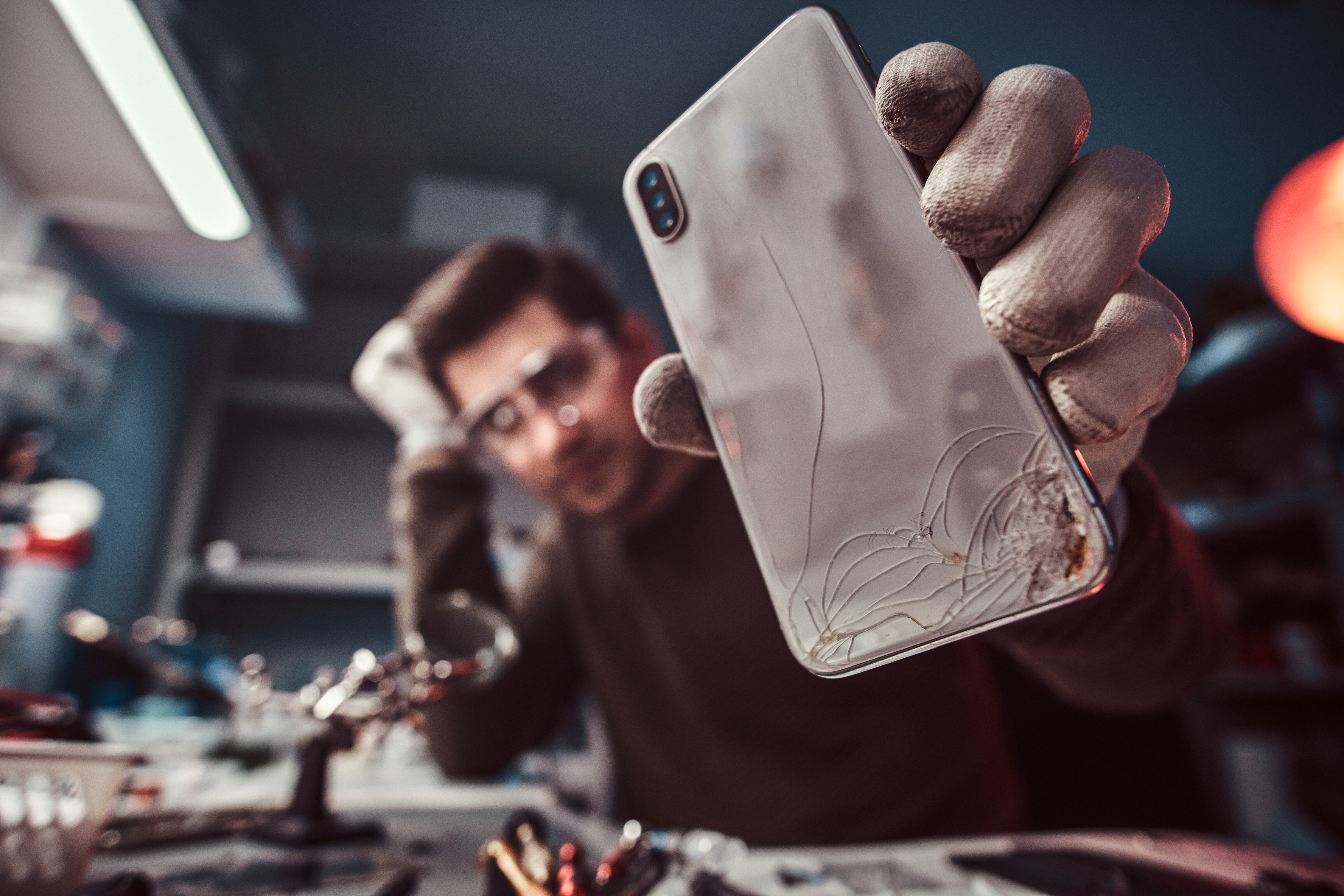 iPhone battery replacement process